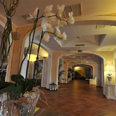 Colonna Country & Sporting Club מלון 4*