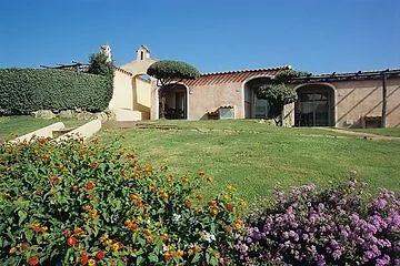Colonna Country & Sporting Club 4* פורטו צ'רבו
