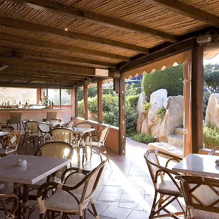 Colonna Country & Sporting Club מלון 4*