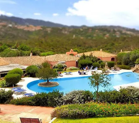 Colonna Country & Sporting Club 4* פורטו צ'רבו